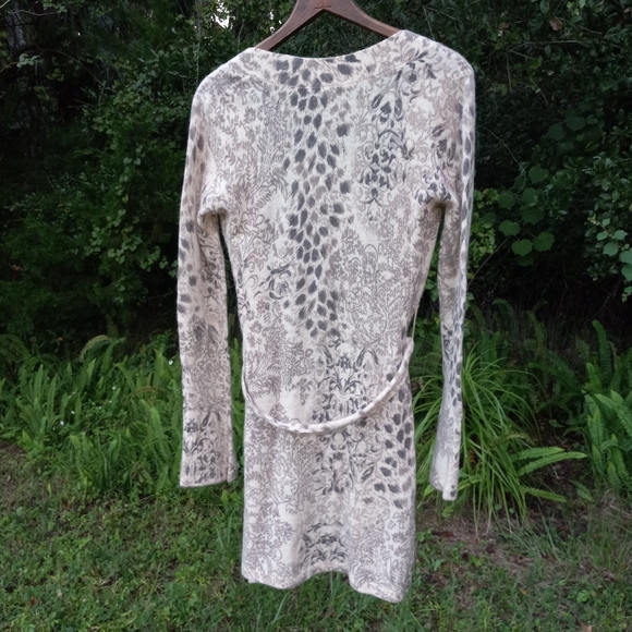 Vertigo Paris Lambswool/Angora Animal Print Long Sweater with Belt - Picture 4 of 14